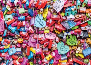 Puzzle Cadenas d'Amour - 1000 pièces van Alipson Puzzle – doos 1 van 2