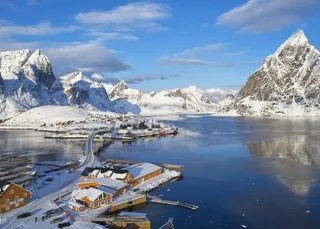 Puzzle Fjord - Archipel des Lofoten - 500 à 999 pièces van Bluebird Puzzle – doos 1 van 2