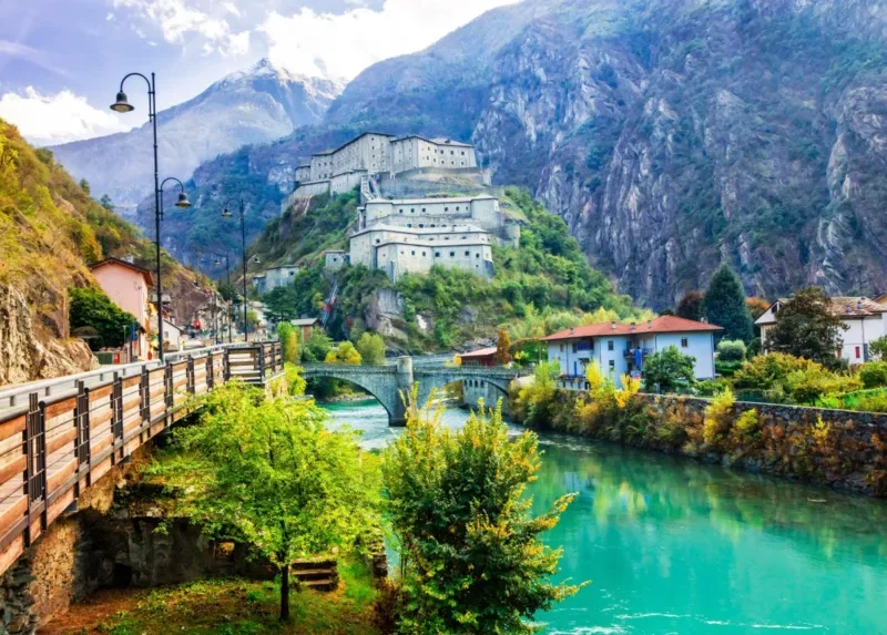 Puzzle Fort of Bard, Italy - 500 à 999 pièces de Bluebird Puzzle – boîte 1 sur 2