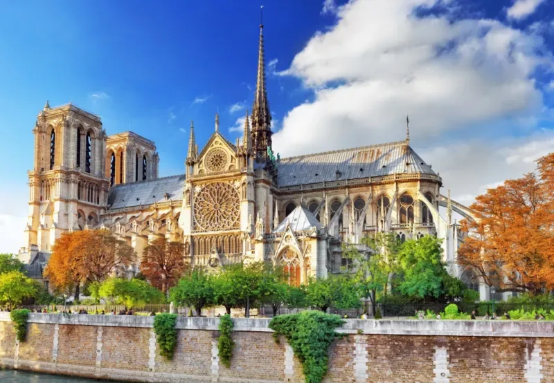 Puzzle Vue sur la Cathédrale Notre-Dame de Paris - 1000 pièces from Bluebird Puzzle – box