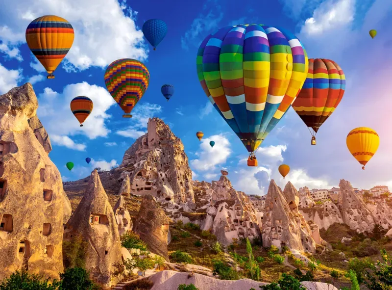 Puzzle Ballons Colorés, Cappadocia - 2000 pièces van Castorland – doos