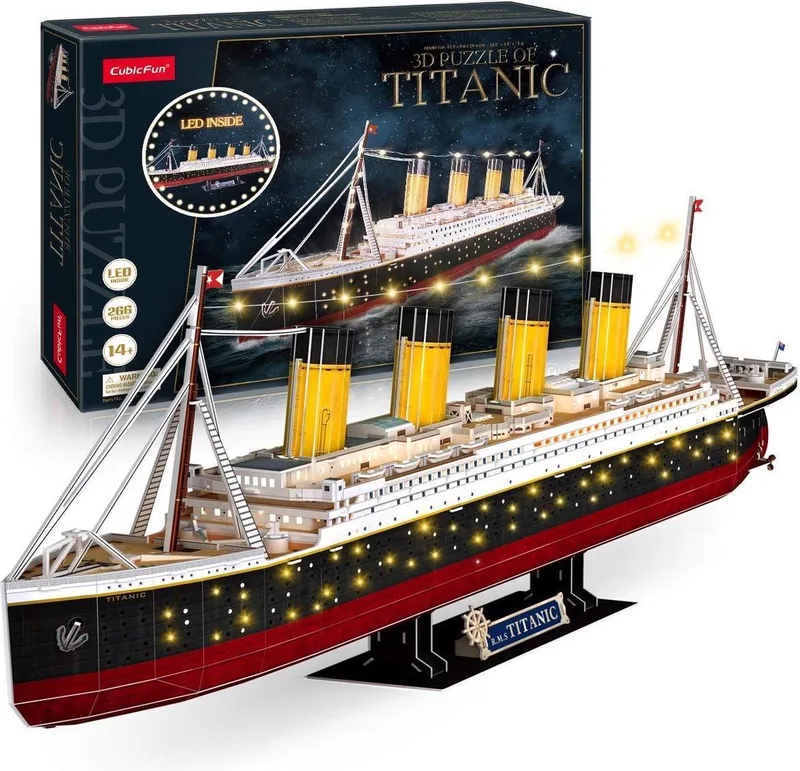 Cubic Fun - 3D Puzzel Titanic LED (2010328) from CubicFun, Multicolour edition – box