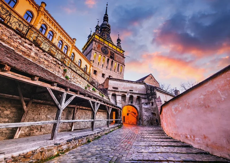 legpuzzel Turnul cu ceas Sighisoara - 1000 stukjes puzzel. van Enjoy Puzzle, editie Meerkleurig – doos