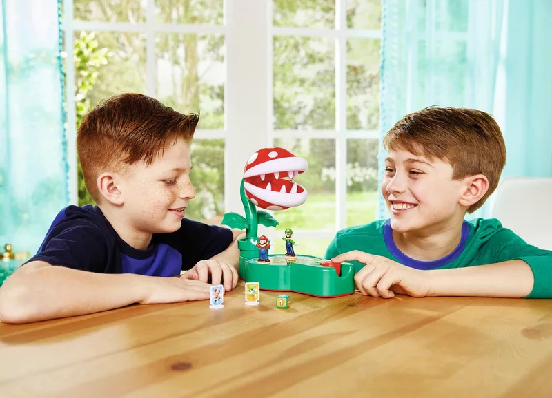 Super Mario Piranha Plant Escape - Spannend bordspel met 2 figuren från EPOCH Games – kartong 5 av 5