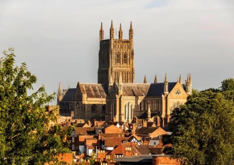 Puzzle Worcester Cathedral viewed from Fort Royal Park - 1500 pièces van Grafika – doos 1 van 2