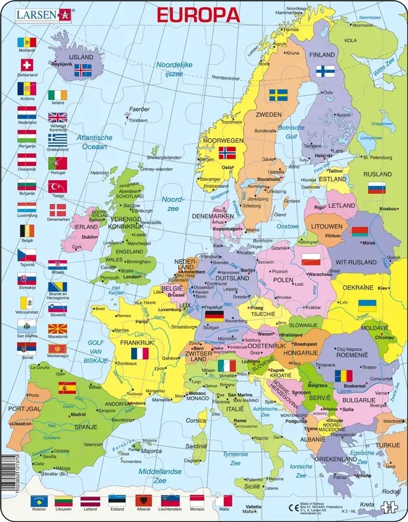 Europa Politieke Kaart – Puzzel – Europa – Landen en Vlaggen – Educatieve legpuzzel voor kinderen – 48 stukjes – Gemaakt in Noorwegen – Extra dikke 2,5 mm stukjes – Tray met vaste rand de Larsen, édition 48 Stukjes – Europa Politieke Kaart – boîte