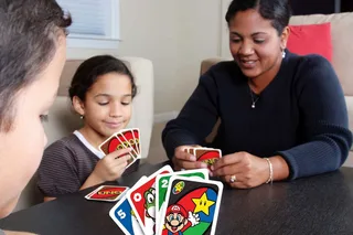 Uno Jeu De Société Super Mario Bros de Mattel Games – boîte 2 sur 5