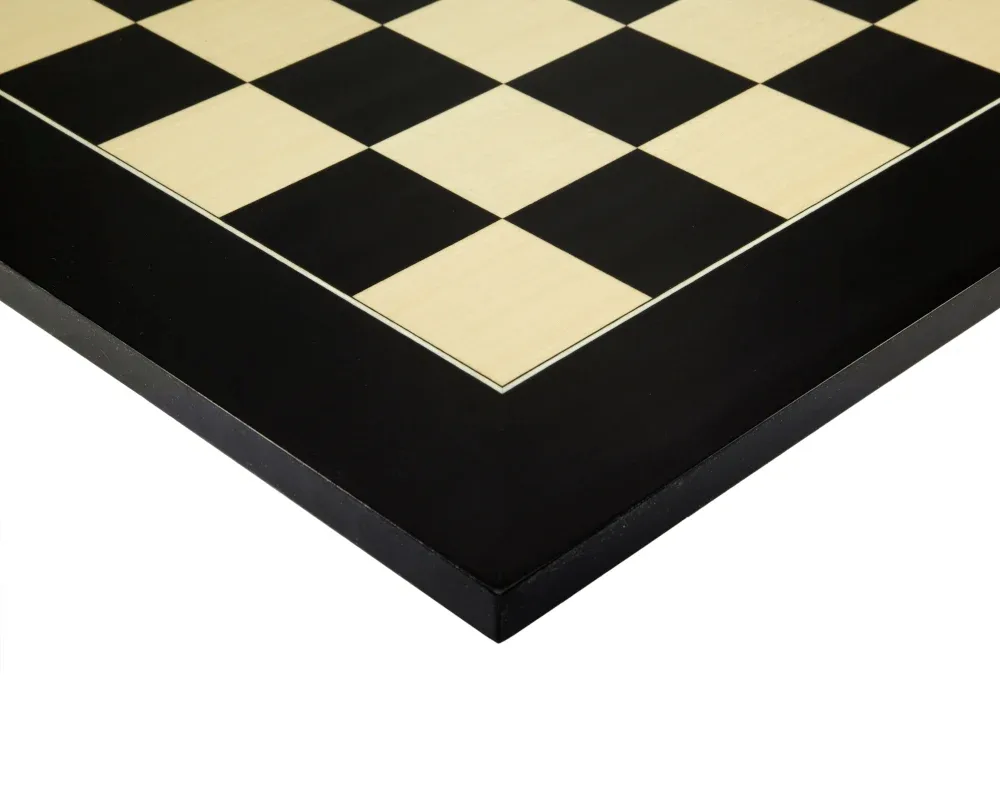 60 cm glanzend zwart anegre- en esdoorn deluxe schaakbord van Rechapados Ferrer – doos