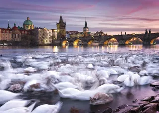 Puzzle Christian Ringer - Prague - 1000 pièces van Schmidt Spiele – doos 1 van 2